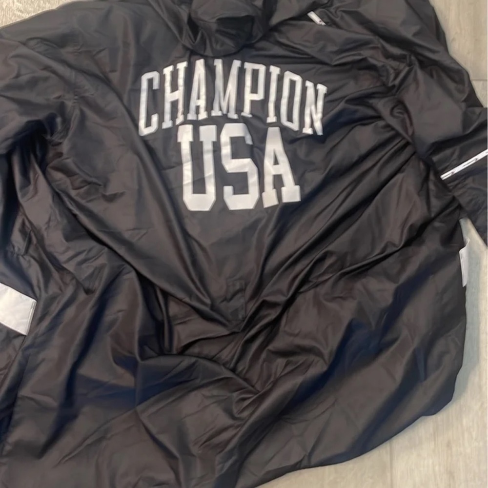 Champion Boxing Robe - Picture 4 of 6